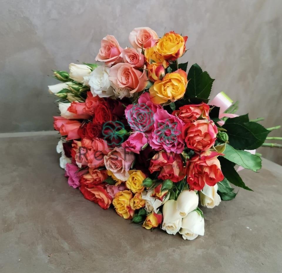 Букет цветов из: Розы в Греческом