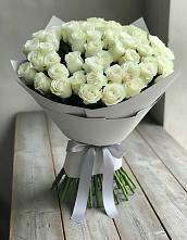 Букет 35 Белых роз в Греческом