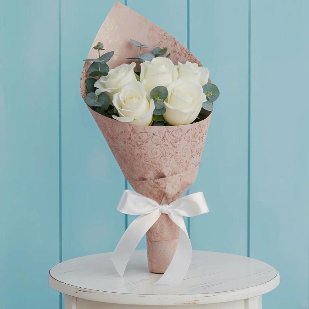 Букет цветов из: Розы в Греческом