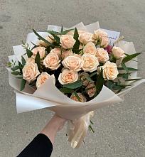 Букет Кремовые розы Латте в Греческом