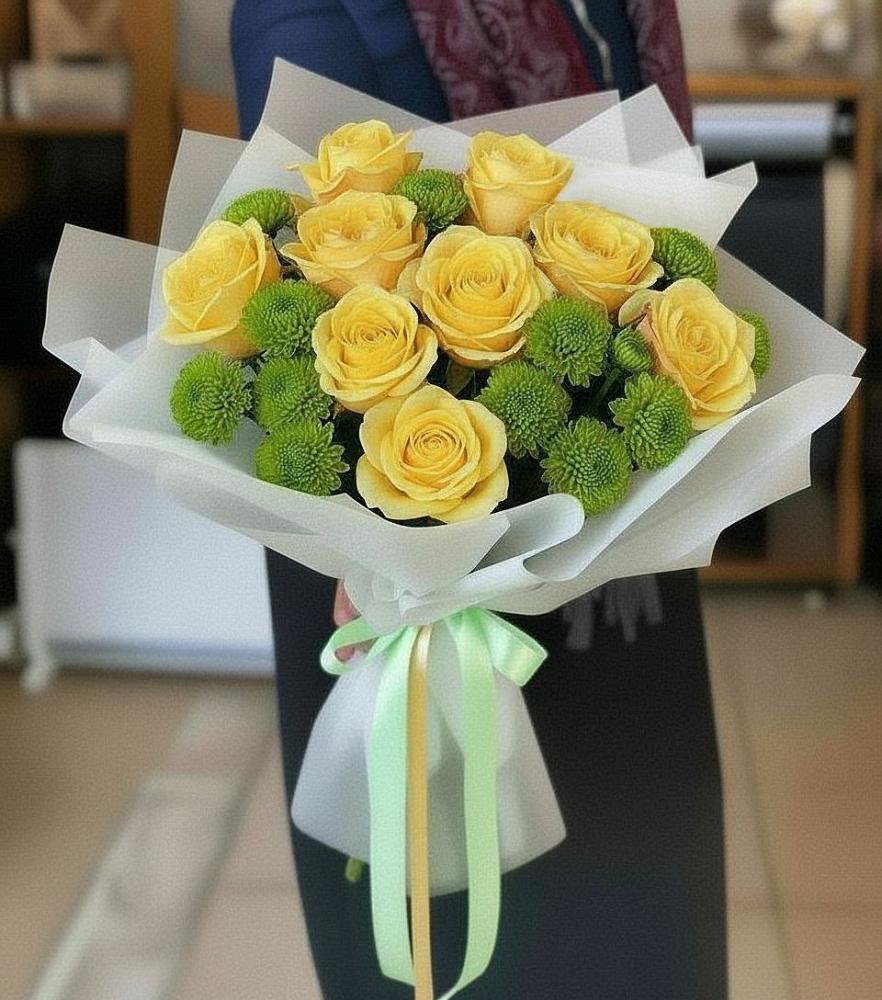 Букет цветов из: Хризантемы и Розы в Греческом