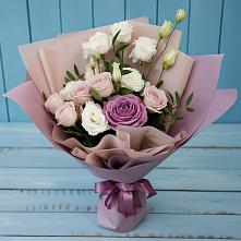 Букет цветов из:  Розы и Лизиантусы #REPLACE_PRED# Греческом