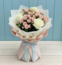 Букет цветов из:  Розы в Греческом