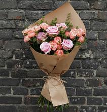 Букет цветов из:  Розы в Греческом