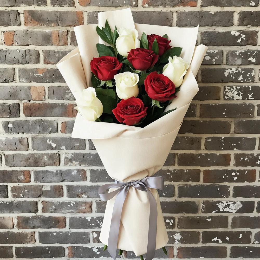 Букет цветов из: Розы в Греческом