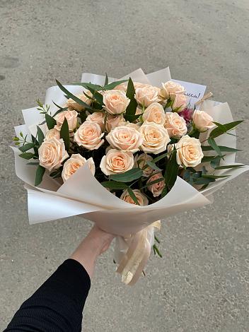 Букет Кремовые розы Латте в Греческом