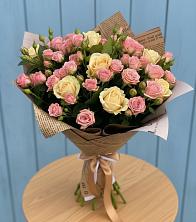 Букет цветов из:  Розы в Греческом