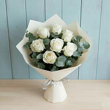 Букет Белые розы в Эвкалипте в Греческом