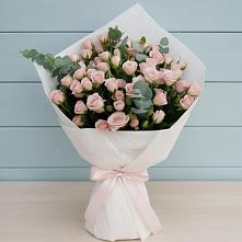 Букет цветов из:  Розы в Греческом