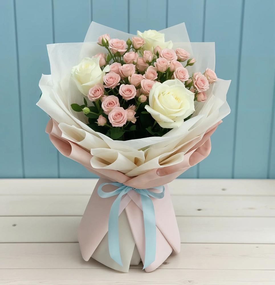 Букет цветов из: Розы в Греческом