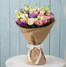 Букет цветов из:  Лизиантусы в Греческом