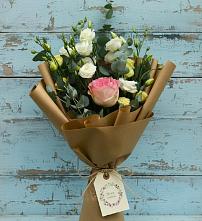 Букет цветов из:  Розы и Лизиантусы #REPLACE_PRED# Греческом